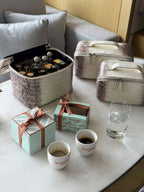 SIGNATURE VANITY PEARL
