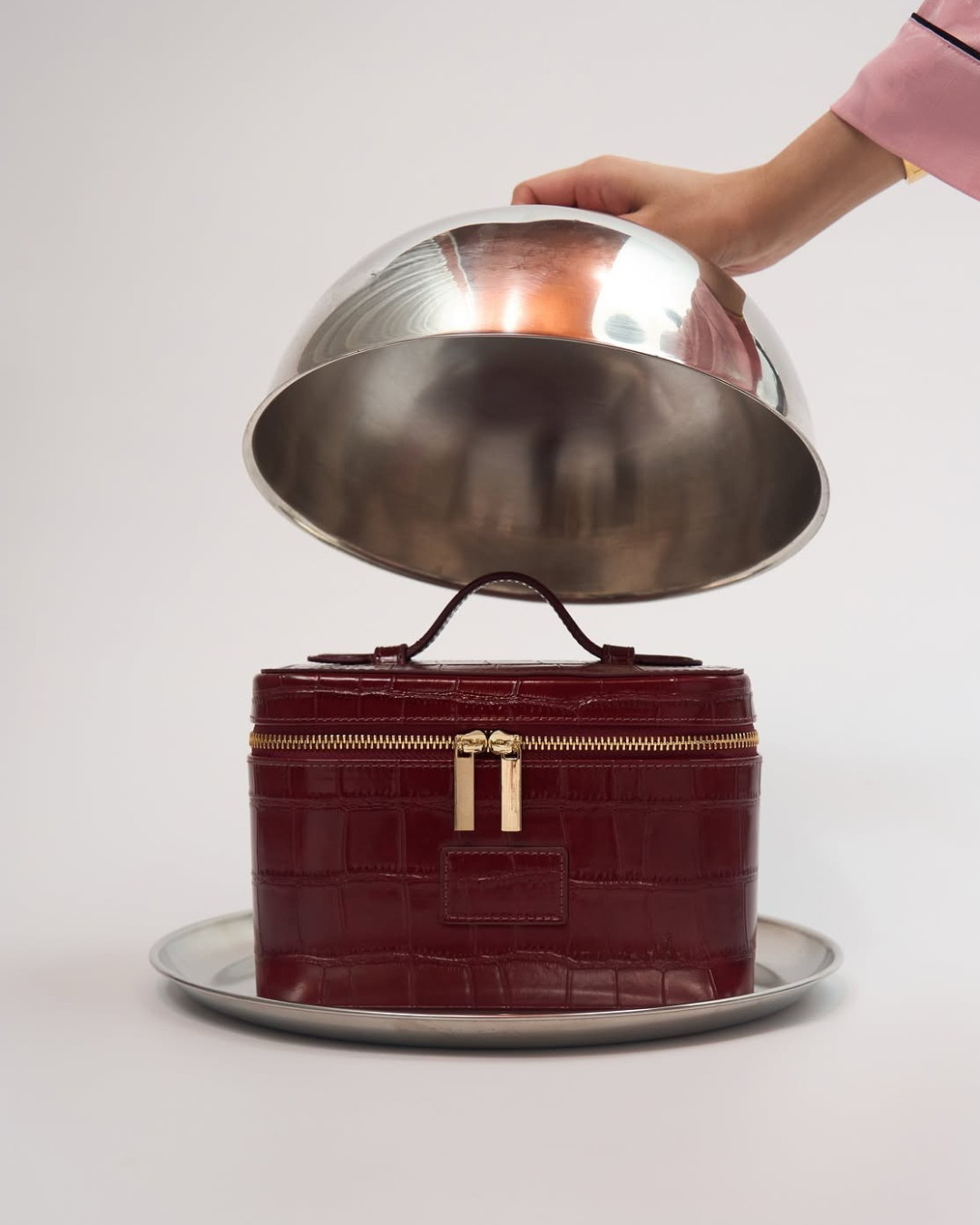 SIGNATURE VANITY BURGUNDY