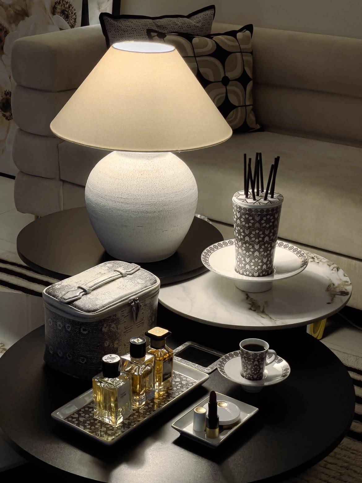SIGNATURE VANITY PEARL