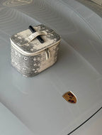 SIGNATURE VANITY PEARL